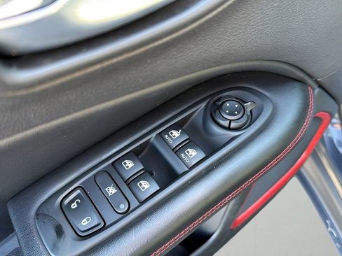 Used 2018 Jeep Compass Trailhawk w/ Leather Interior Group image 25