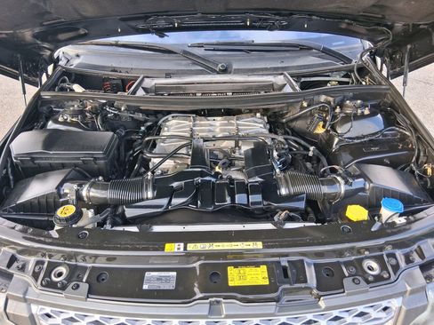 Used 2011 Land Rover Range Rover Supercharged image 31