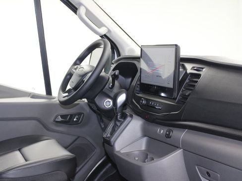 New 2026 Ford Transit 250 148 Medium Roof w/ Load Area Protection Package RWD image 25