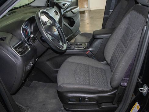 Used 2023 Chevrolet Equinox LT image 7