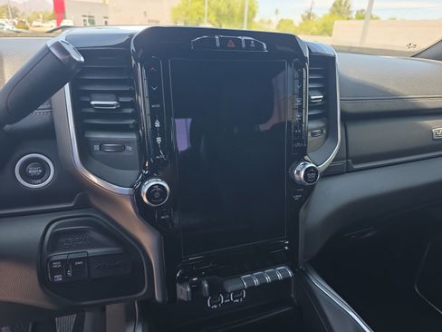 Used 2020 RAM 2500 Laramie w/ Night Edition AWD/4WD image 12