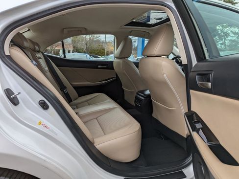 Used 2019 Lexus IS 300 IS 300 AWD w/ Navigation Package image 36