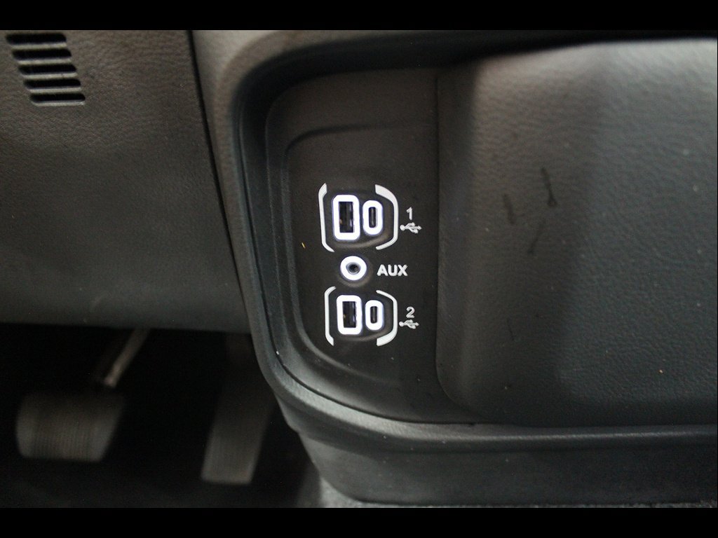 Used 2025 RAM 1500 Big Horn AWD/4WD image 31