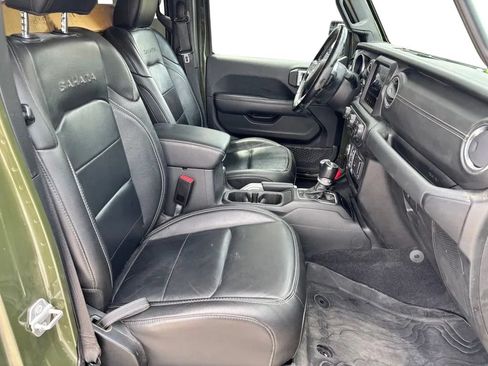 Used 2021 Jeep Wrangler Unlimited Sahara w/ Uconnect 4C Nav & Sound Group AWD/4WD image 28