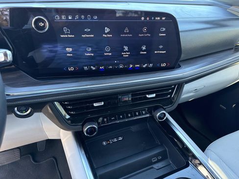 Used 2025 Chevrolet Tahoe Premier image 23