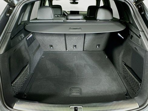 Used 2025 Audi SQ5 Premium Plus image 22