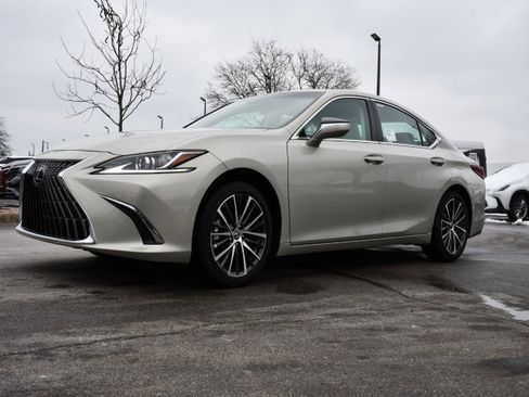 New 2025 Lexus ES 350 w/ Premium Package image 3