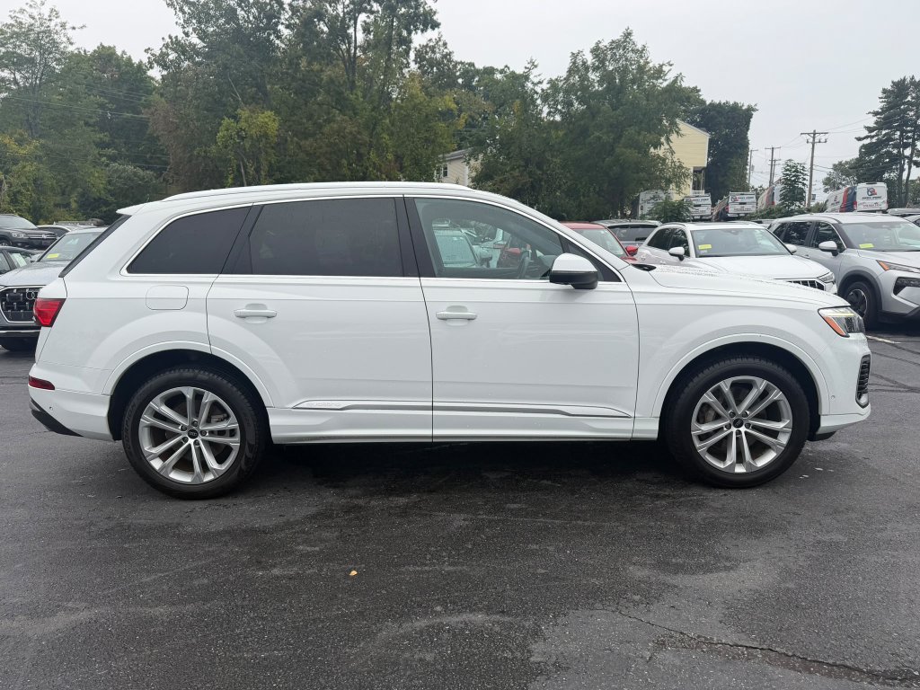 Used 2025 Audi Q7 3.0T Premium Plus AWD/4WD image 6