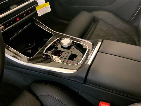 New 2026 BMW X5 M60i image 7