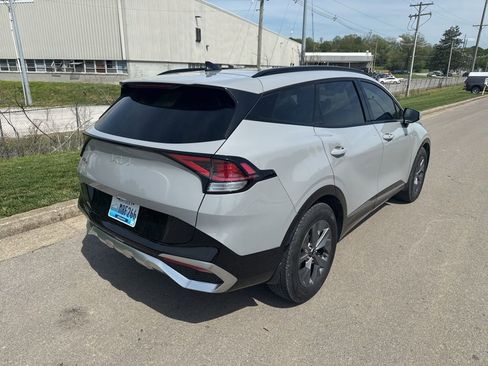 Used 2023 Kia Sportage SX FWD image 3