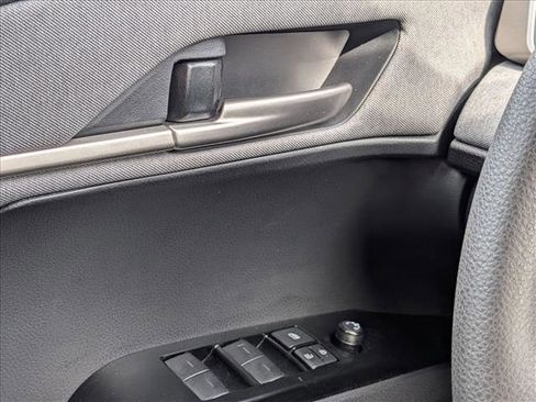 Used 2025 Toyota Camry LE image 4