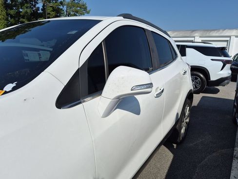 Used 2019 Buick Encore Preferred FWD image 4