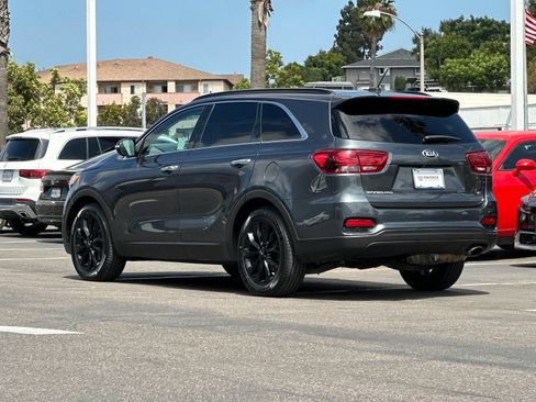 Used 2020 Kia Sorento S FWD image 3