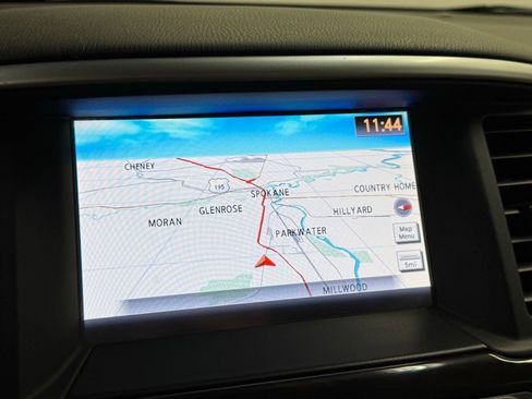 Used 2016 Nissan Pathfinder Platinum image 15