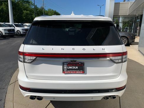 Certified 2023 Lincoln Aviator Reserve w/ Equipment Group 201A AWD/4WD image 4