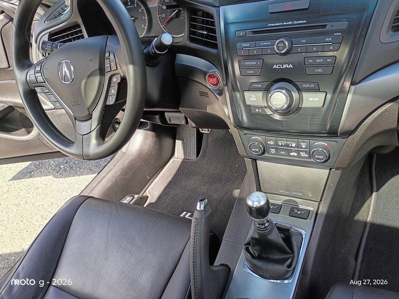 Used 2014 Acura ILX w/ Premium Package FWD image 13