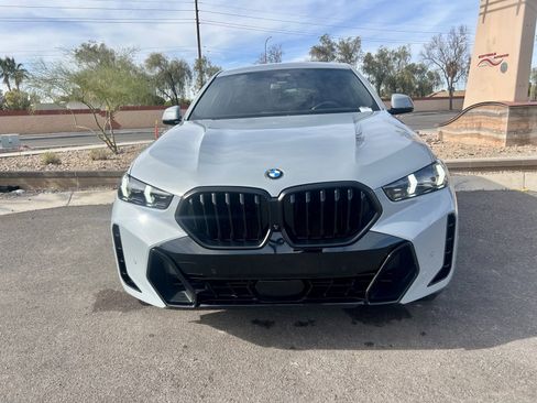 Used 2024 BMW X6 xDrive40i w/ M Sport Professional Package image 8