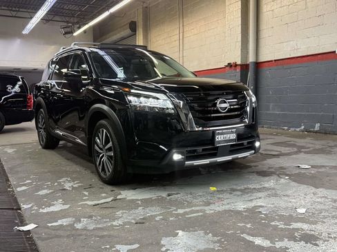 Used 2022 Nissan Pathfinder Platinum w/ Cargo Package AWD/4WD image 63