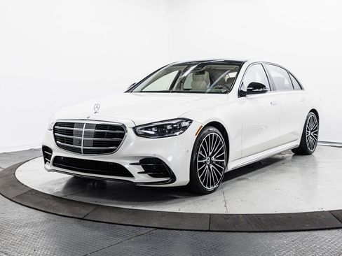 Used 2023 Mercedes-Benz S 580 S 580 image 3