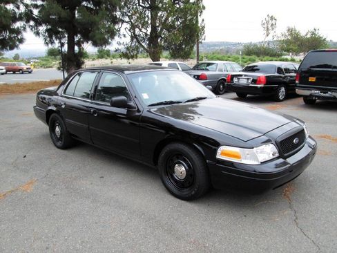 Used 2011 Ford Crown Victoria Police Interceptor w/ Trunk Pack image 1