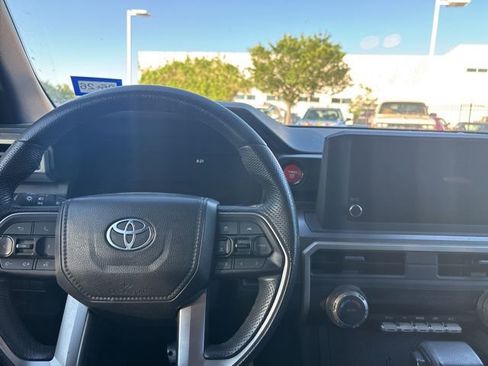 Used 2024 Toyota Tacoma TRD Sport image 10