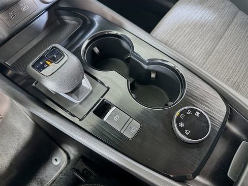 Used 2023 Nissan Rogue SV image 19