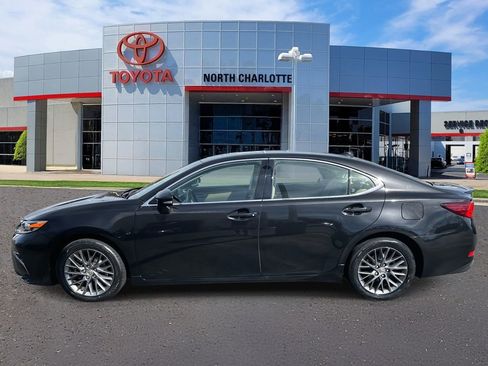 Used 2018 Lexus ES 350 w/ Premier Package image 6