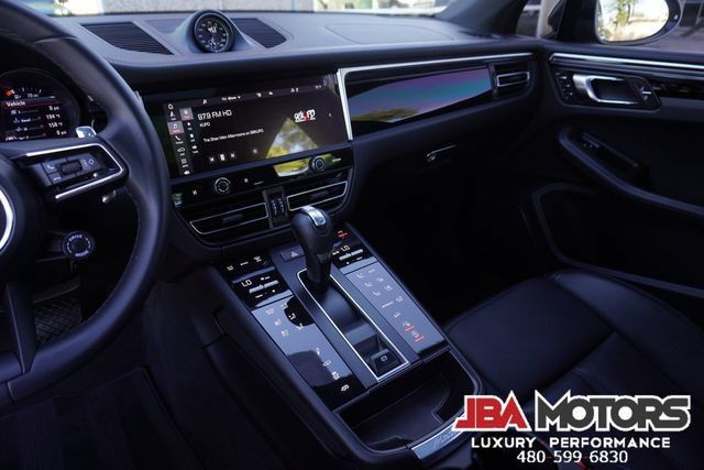 Used 2022 Porsche Macan GTS AWD/4WD image 18