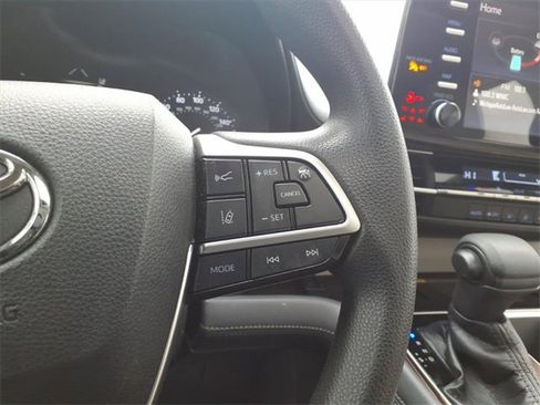 Certified 2021 Toyota Sienna LE image 19