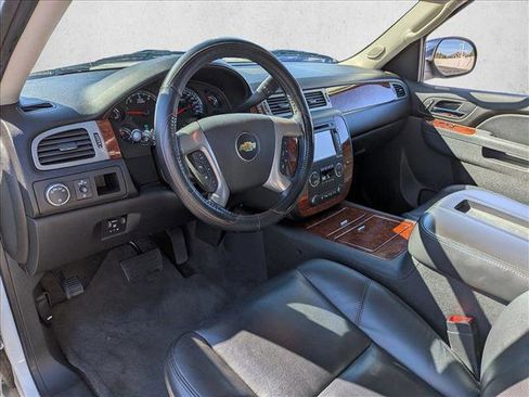 Used 2012 Chevrolet Tahoe LTZ image 9