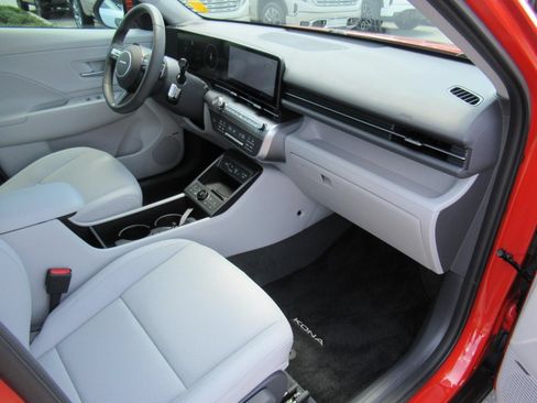Used 2026 Hyundai Kona Limited AWD/4WD image 12