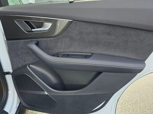 Used 2024 Audi SQ7 Premium Plus w/ Carbon Package image 28