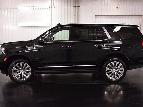 Used 2024 GMC Yukon Denali image 4