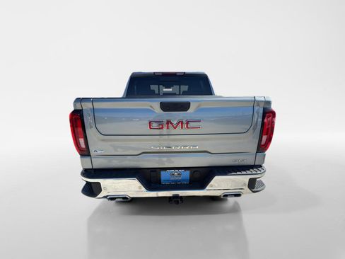 Used 2025 GMC Sierra 1500 SLT w/ SLT Premium Plus Package AWD/4WD image 4