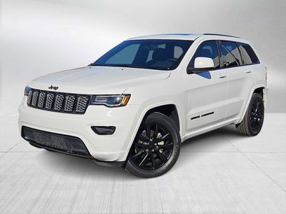 Used 2020 Jeep Grand Cherokee Altitude