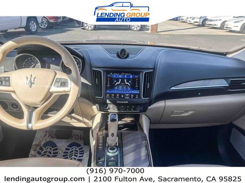 Used 2019 Maserati Levante S GranLusso image 11