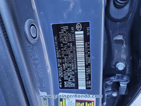 Used 2025 Toyota Camry SE image 14