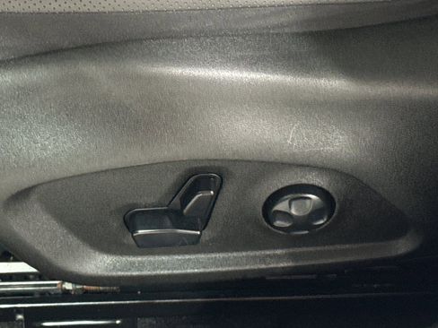 Used 2020 Jeep Renegade Limited w/ LED Lighting Group image 15