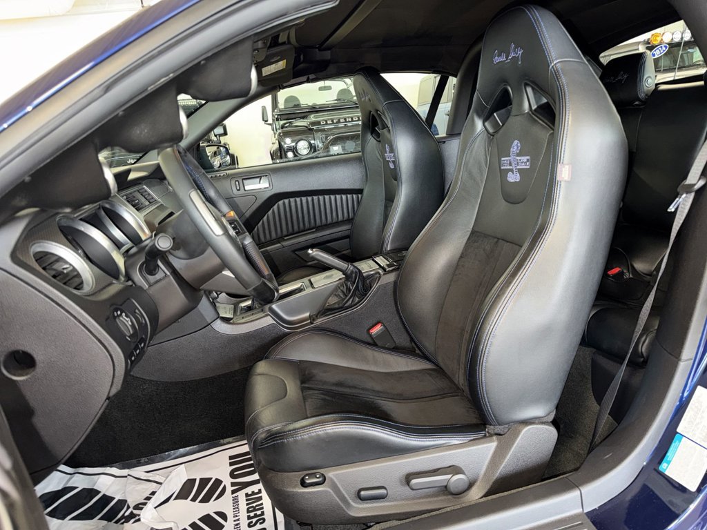 Used 2012 Ford Mustang Shelby GT500 RWD image 13