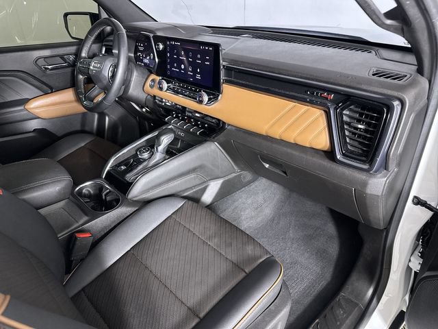 Used 2024 GMC Canyon AT4 w/ AT4 Premium Package AWD/4WD image 30