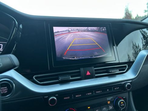 Used 2022 Kia Niro LXS w/ Digital Cluster Package image 20