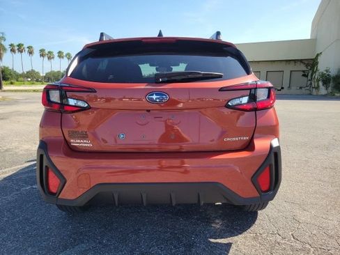 Used 2024 Subaru Crosstrek 2.0i Premium AWD/4WD image 6