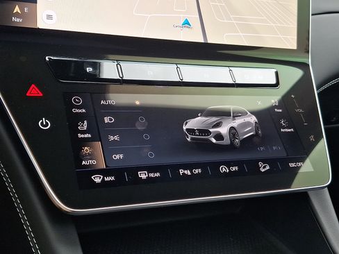 Certified 2025 Maserati Grecale Modena AWD/4WD image 34