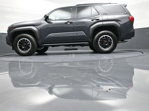 Used 2026 Toyota 4Runner TRD Off-Road AWD/4WD image 32