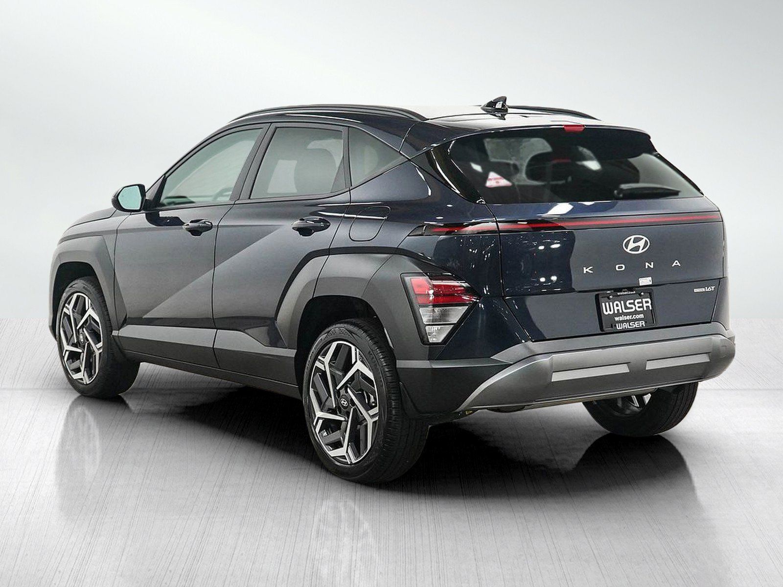 Used 2026 Hyundai Kona SEL Premium AWD/4WD image 3