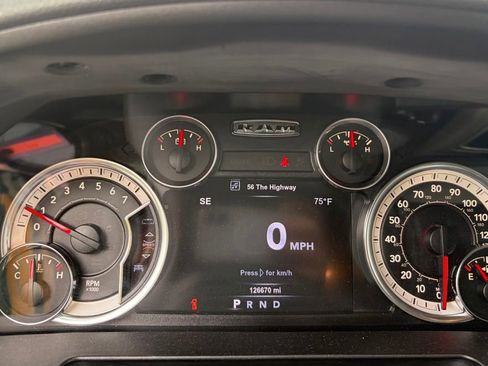 Used 2017 RAM 1500 Big Horn RWD image 8