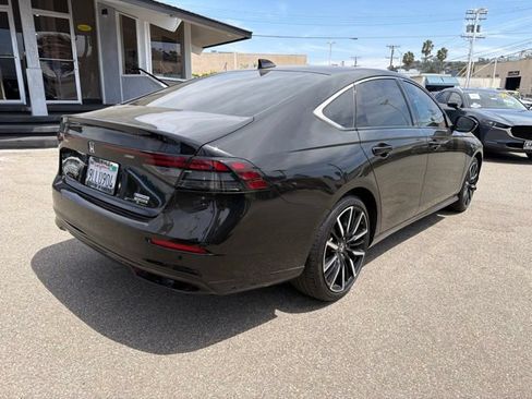 Used 2024 Honda Accord Touring image 7