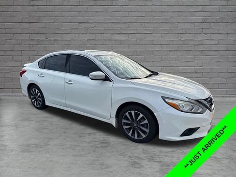 Used 2017 Nissan Altima 2.5 SL FWD image 1