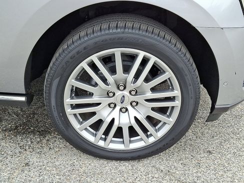 Certified 2022 Ford Expedition Max Limited image 11