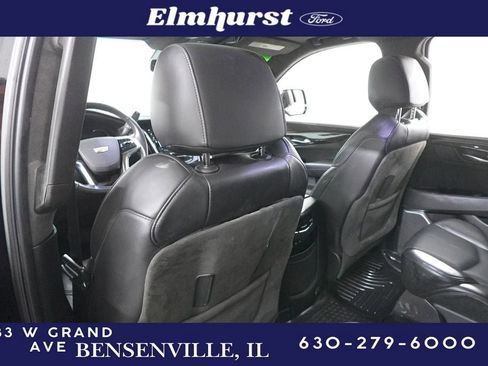 Used 2020 Cadillac Escalade Platinum w/ Escalade Sport Edition image 25